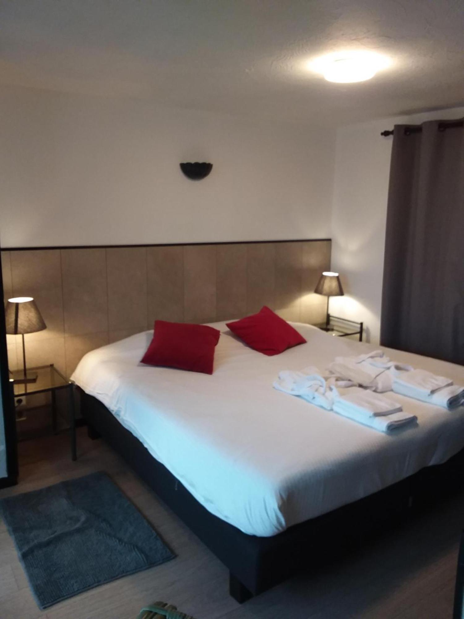 Tropical Hotel Durbuy Kültér fotó