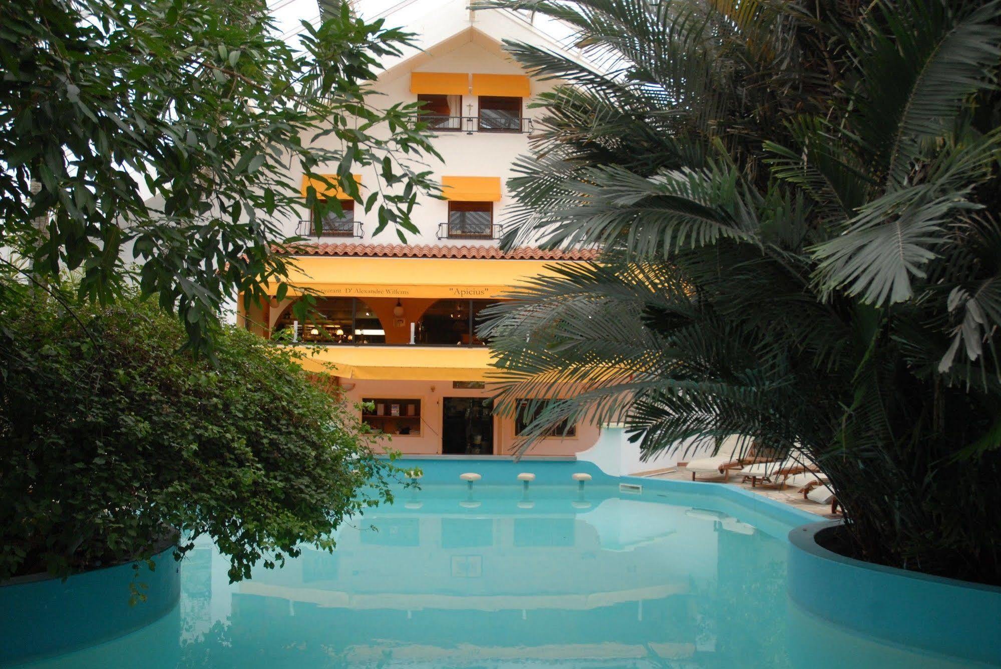 Tropical Hotel Durbuy Kültér fotó